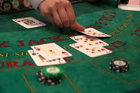 Aplikasi mobile pangerantoto2 menampilkan dealer langsung dan antarmuka sportsbook